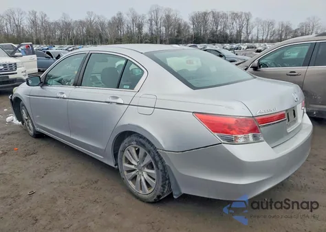 2011 Honda Accord Exl z USA, uszkodzony, nr VIN 1HGCP2F89BA012003